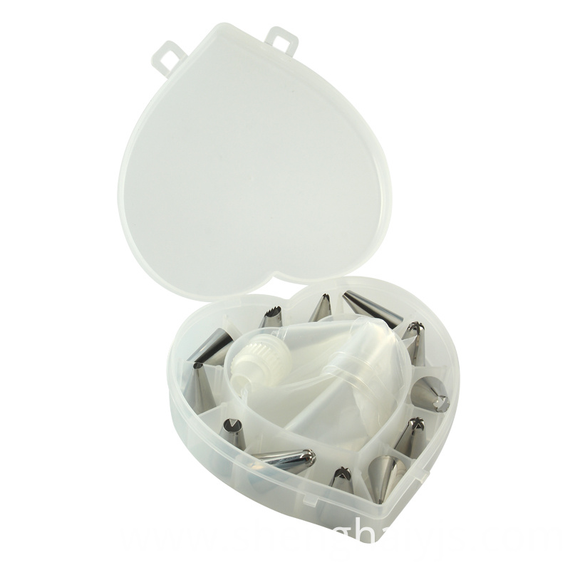 Cake Decorating set with heart shape plastic box Cake Decorating set with heart shape plastic box